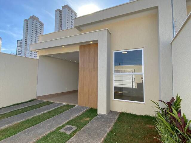 #451 - Casa para Venda em Goiânia - GO